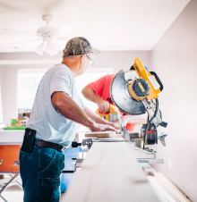 engenheiros planejando a construção